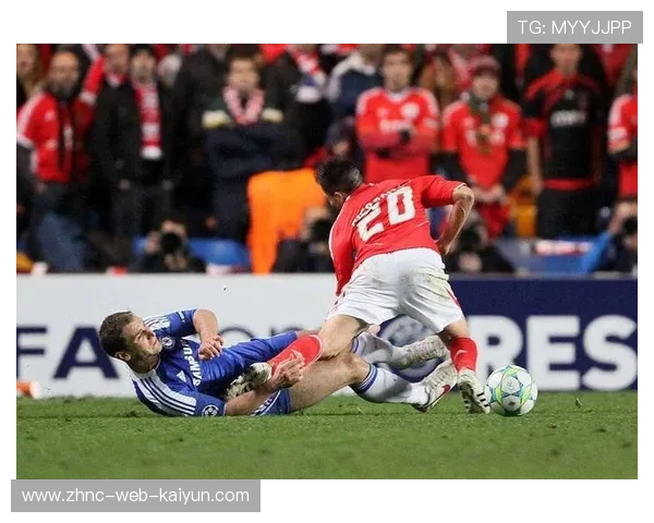 本菲卡边路速度撕开防线：一场关于速度与风格的体验之旅