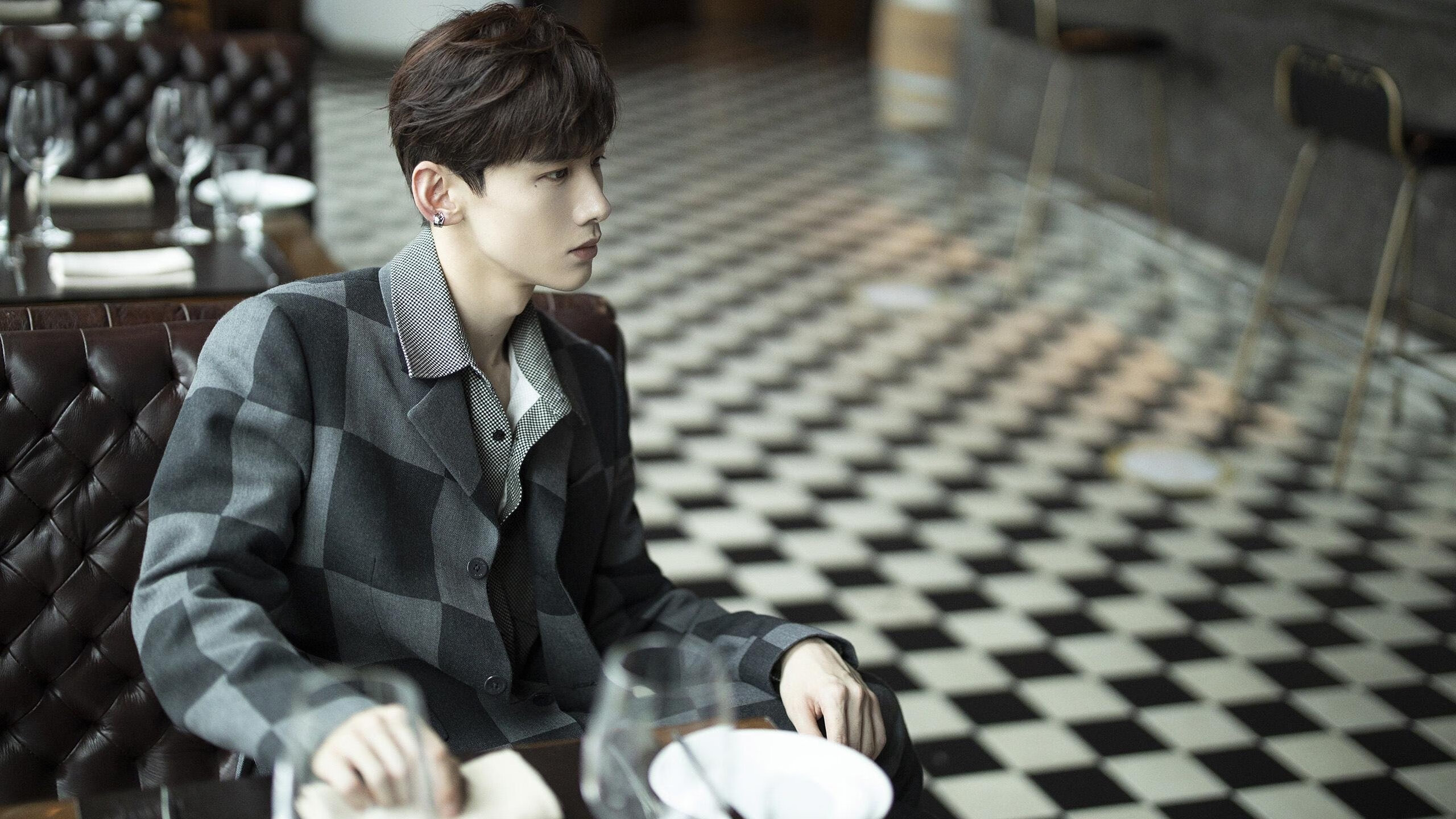 体育新闻中心赛后情绪释放，体育比赛新闻报道范文