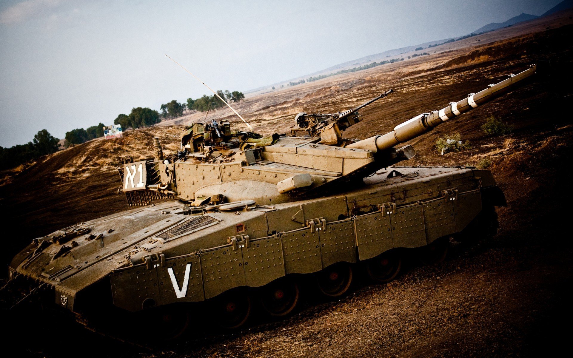 特斯·冯·迪克：为南非队提供稳定支持，巧妙分球引领进攻，冯迪特里施