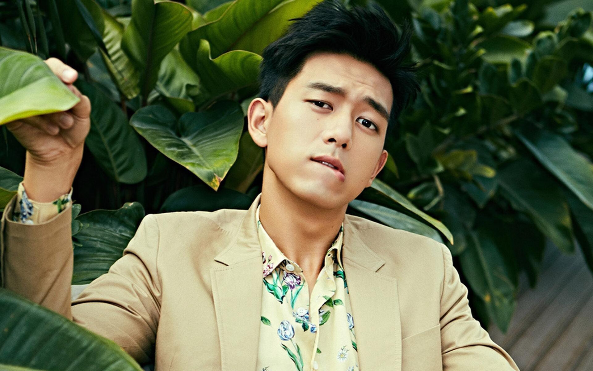 谷爱凌加入冬季运动推广大使计划，谷爱凌2020比赛滑雪视频