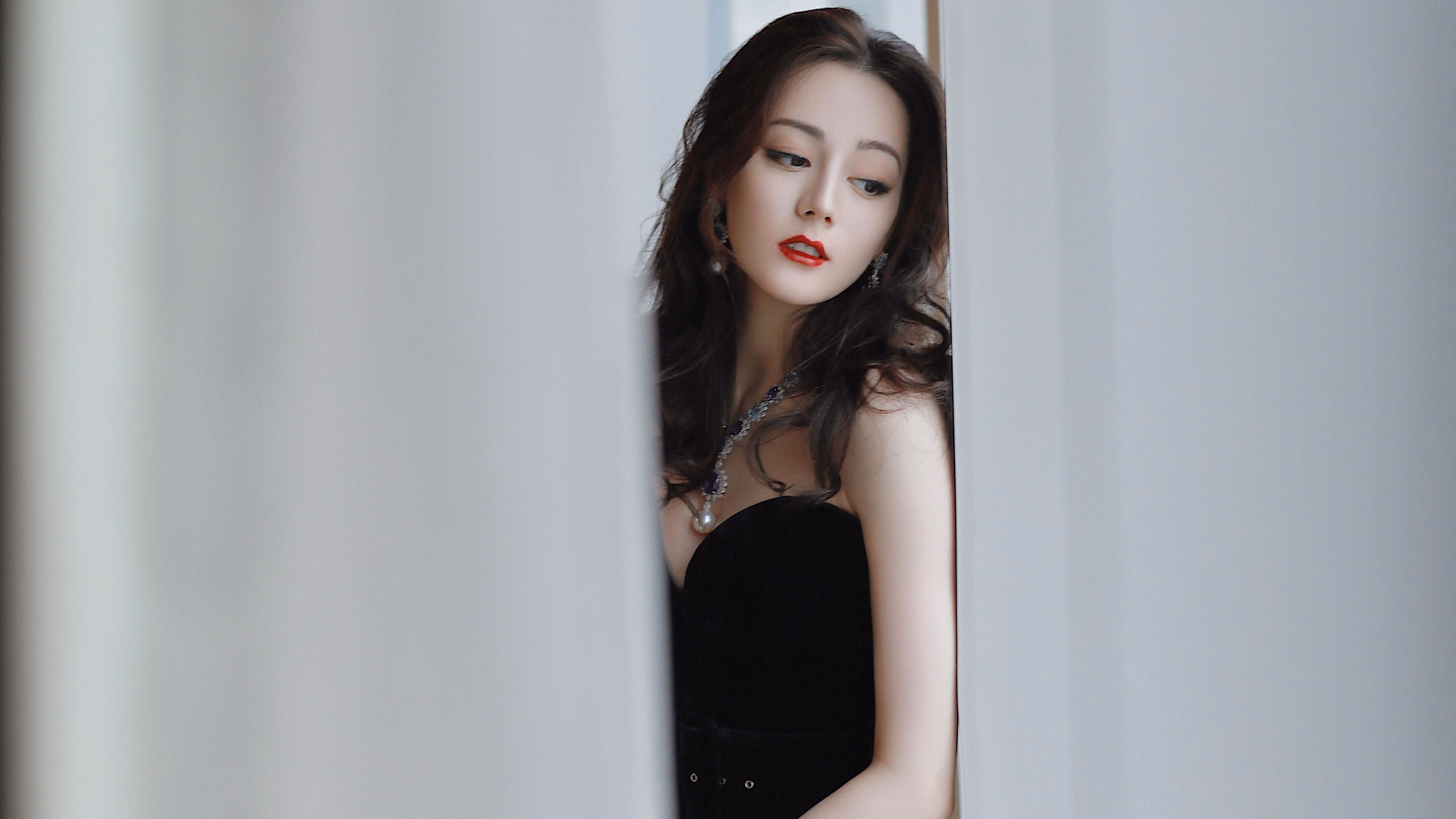 开云ky官网-赛季中期休赛期调整，球员恢复计划成热议话题，球员赛季中期交易后工资谁发