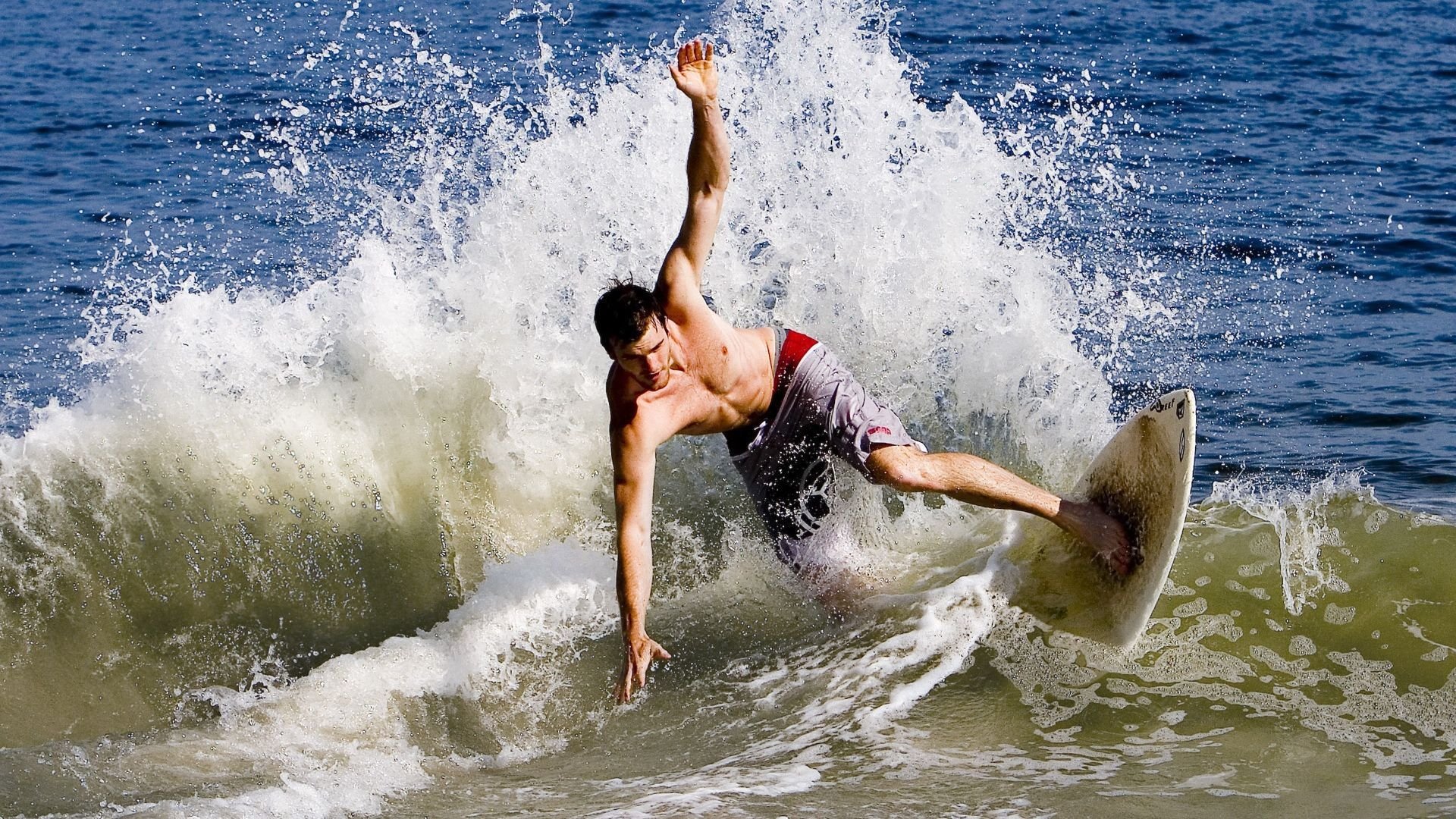 开云体育官网-《Valorant》“星海大迁徙”赛季上线，战术策略全面革新！